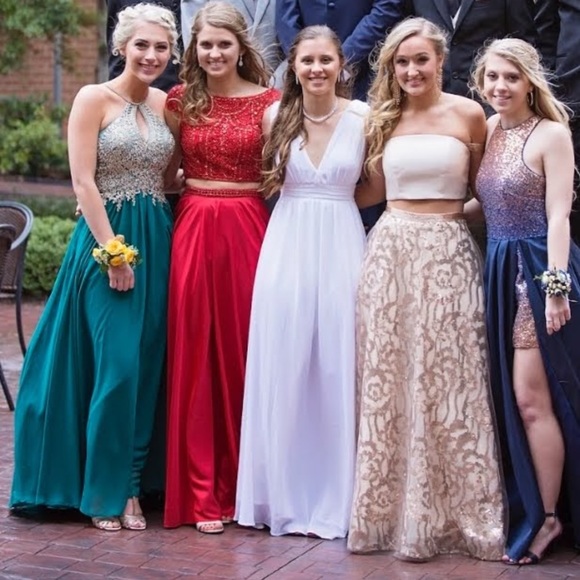 SHERRI HILL Prom Dress - Picture 4 of 8